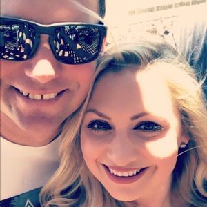 Meet your Posher, Holly